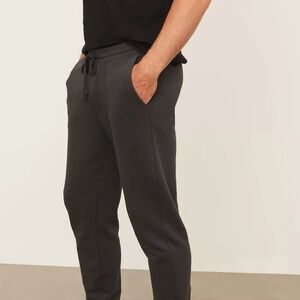 Vince Men's Jogger in Black